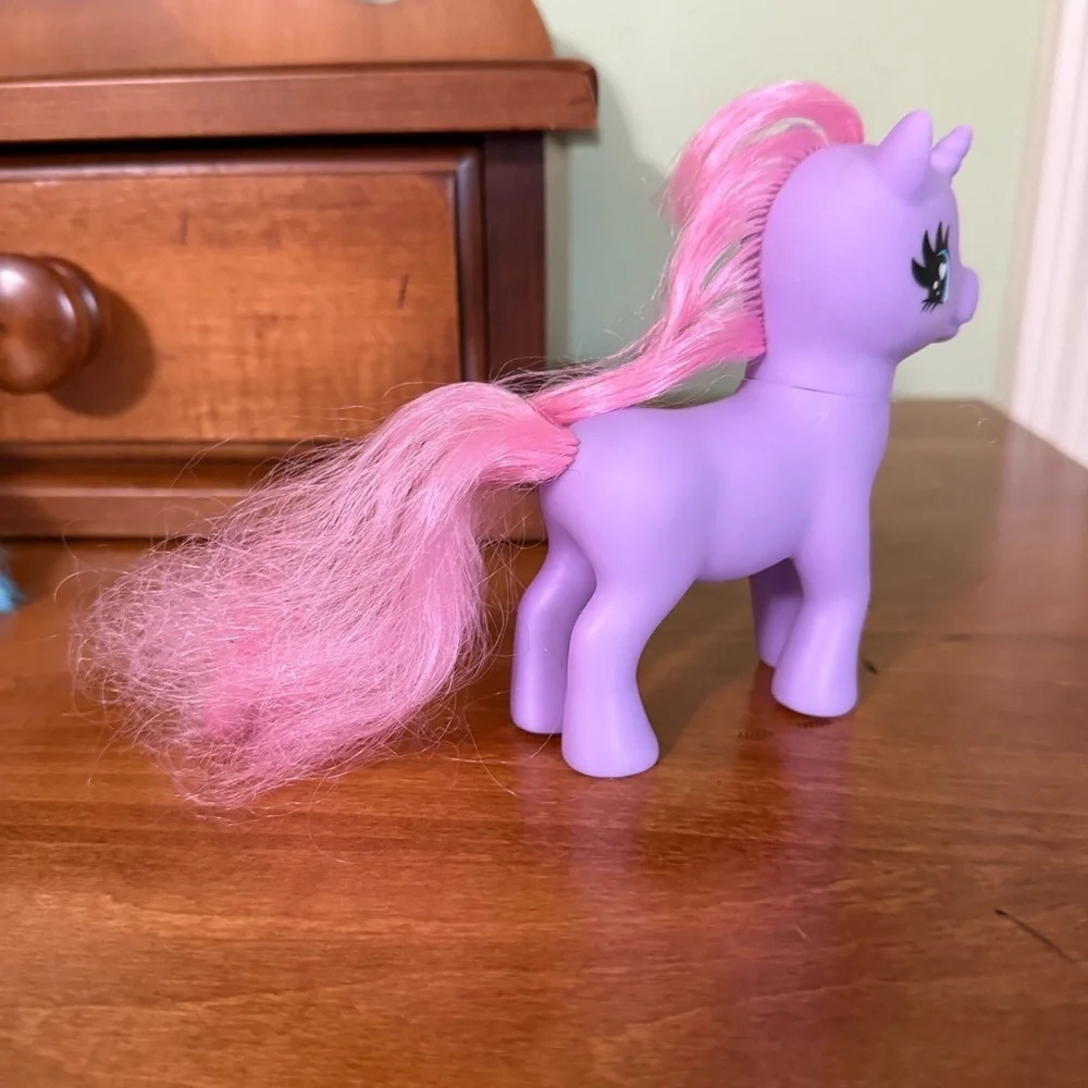 Vintage my little pony unicorn pair 1981 & 1983‎